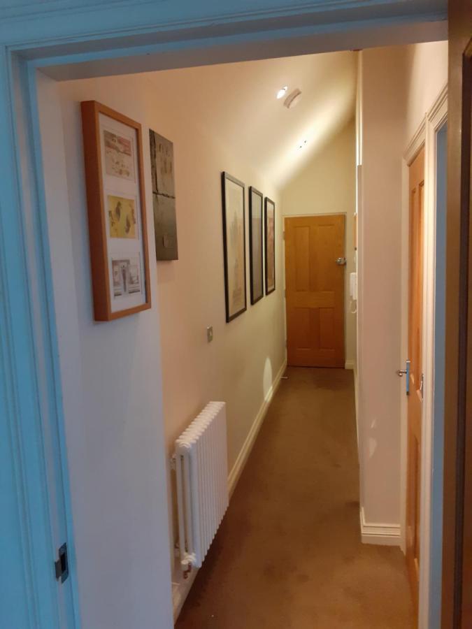 Modern 2Nd Floor 1 Bed Apartment In The Heart Of ลันดิดโน ภายนอก รูปภาพ